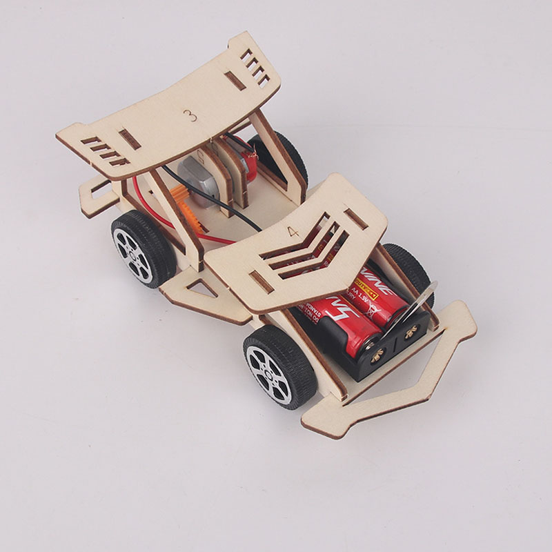 Assembly Racing Science Small  – Science And Invention recenzja i cena